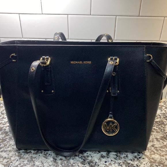 Michael Kors - Picture 1 of 8
